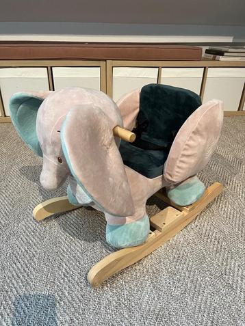 Nattou hobbelolifant - uitstekende conditie beschikbaar voor biedingen