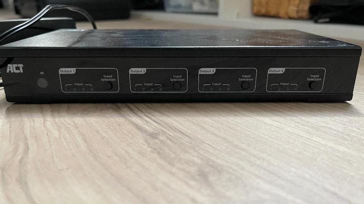 ACT AC7860 HDMI 4K Matrix Switch 4x4, Audio, Tv en Foto, Televisie-accessoires, Zo goed als nieuw, Ophalen of Verzenden