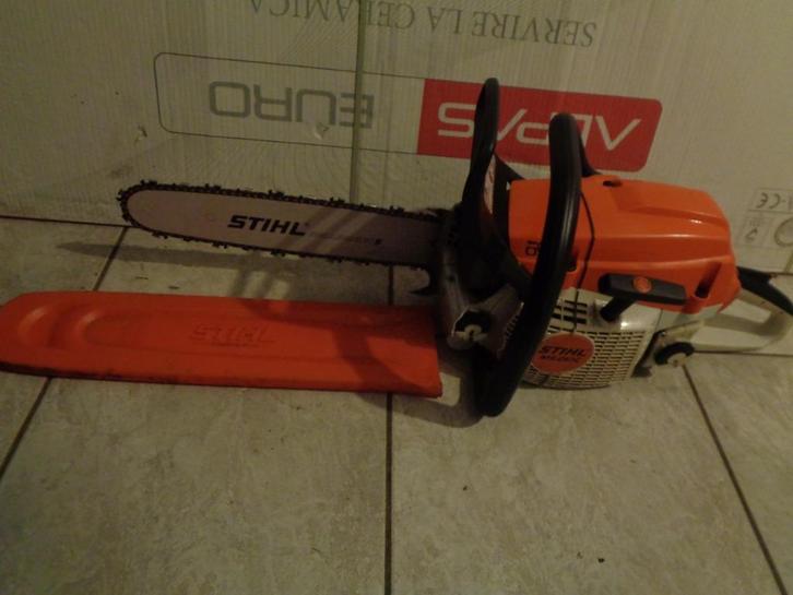Stihl MS 261 C-M kettingzaag 40 cm, Tuin en Terras, Hand-tuingereedschap, Zo goed als nieuw, Ophalen