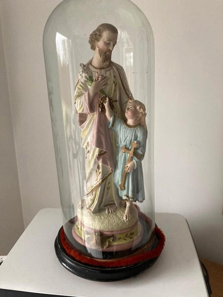 religieus beeld onder glazen stolp (snelle ophaling), Verzamelen, Religie, Gebruikt, Christendom | Katholiek, Beeld(je), Ophalen of Verzenden