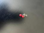 oorringen, Overige materialen, Zo goed als nieuw, Knopjes of Stekers, Rood