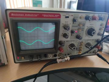 2-CH Analoge Oscilloscoop beschikbaar voor biedingen