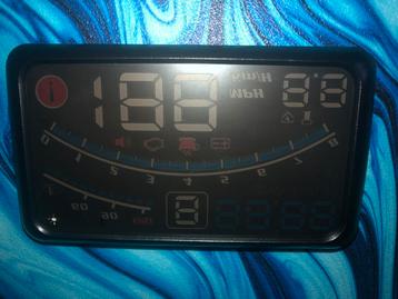 Voorruiprojectie heads-up display beschikbaar voor biedingen