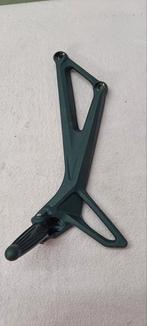 F3 RR voetsteun bijrijder links, Motoren, Ophalen of Verzenden