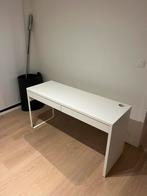Bureau, twee bedden en eettafel mogen weg wegens verhuis, Huis en Inrichting, Ophalen, Zo goed als nieuw, Bureau