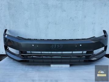 VW PASSAT B7 VOORBUMPER 4PDC RUITENSPROEIER beschikbaar voor biedingen