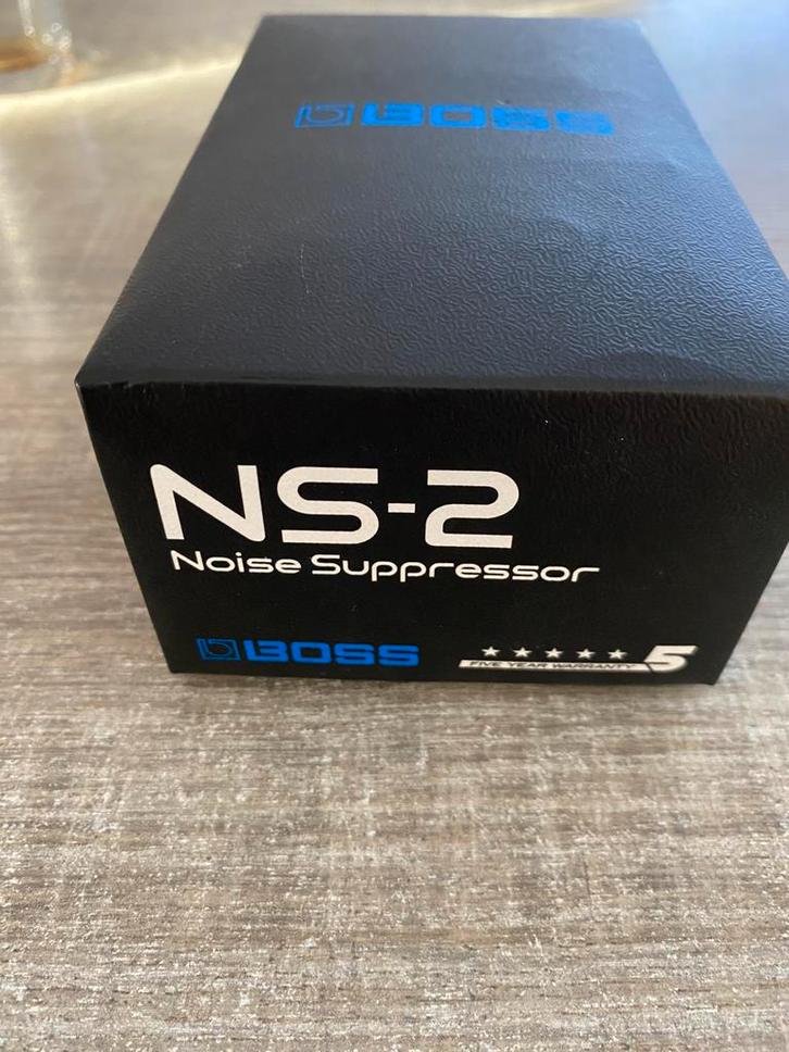 Noise suppressor NS 2 Boss, Musique & Instruments, Effets, Comme neuf, Enlèvement ou Envoi