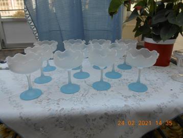 6 ou 12 verres de fête, Enlèvement ou Envoi, Comme neuf