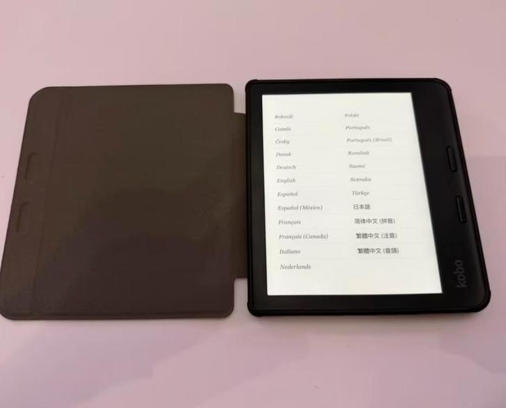 Kobo Libra 2 zwart | Met hoesje | in uitstekende staat, Computers en Software, E-readers, 7 inch, Touchscreen, Verzenden