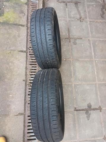 Vend 2 pneus  185/50/16 continental 