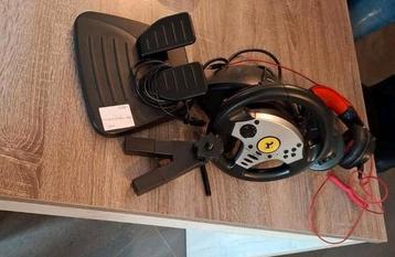 Volant et pédales +casques pour Ps3 et PC et Xbox. beschikbaar voor biedingen