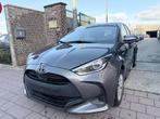 Toyota Yaris 1.5 I HYBRID EDITION LINE (bj 2021, automaat), Auto's, Automaat, LED verlichting, Gebruikt, 4 cilinders