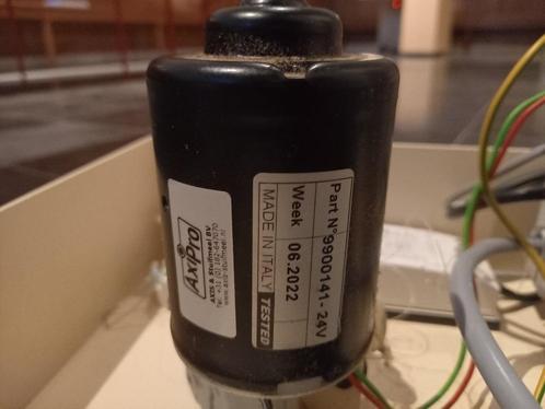 Kleine motor en sensor, Doe-het-zelf en Bouw, Gereedschap | Machine-onderdelen en Toebehoren, Zo goed als nieuw, Ophalen