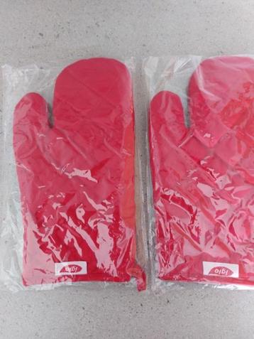 Oven handschoenen 3 stuks  beschikbaar voor biedingen