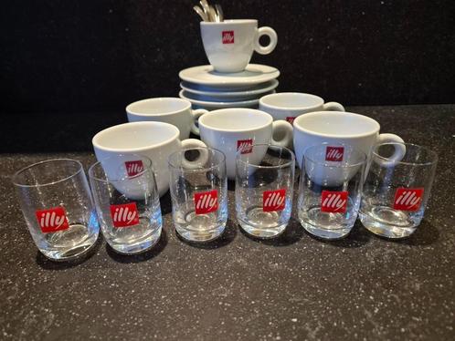 Set Illy Espresso kopjes & glazen, Huis en Inrichting, Keuken | Servies, Zo goed als nieuw, Compleet servies, Overige stijlen