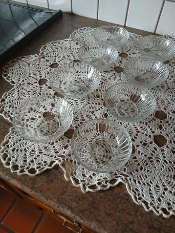 vintage set van 8 glazen dessert ijs coupes mooie staat  beschikbaar voor biedingen