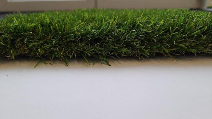 Reststukje kunstgras met 70% korting w+, Tuin en Terras, Gras en Kunstgras, Nieuw, Kunstgras, Minder dan 10 m², Ophalen