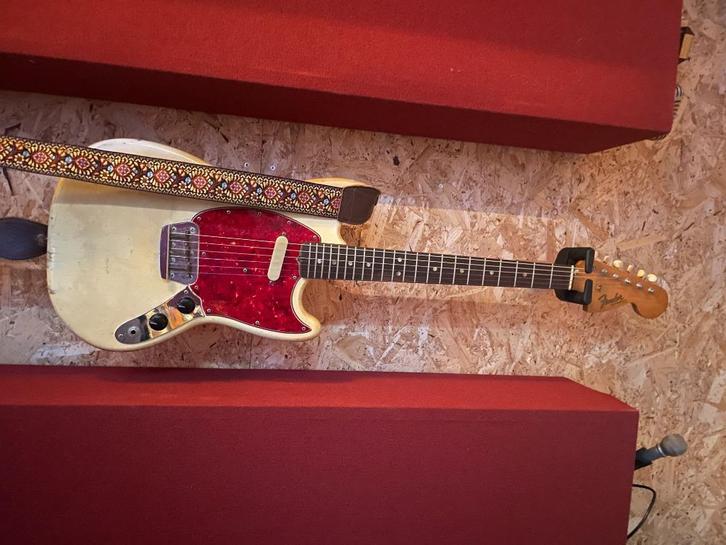 Fender musicmaster 2 ( 1966), Muziek en Instrumenten, Snaarinstrumenten | Gitaren | Elektrisch, Gebruikt, Solid body, Fender, Ophalen