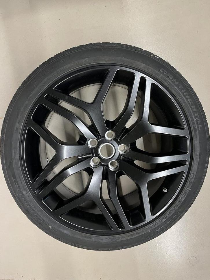 1x Range Rover 22inch velg + Continental Cross Contact band, Autos : Pièces & Accessoires, Pneus & Jantes, Pneus et Jantes, Pneus hiver