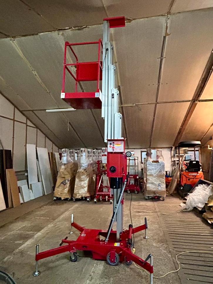 Nouveau monte-mât, Articles professionnels, Machines & Construction | Ascenseurs, Échafaudages & Échelles, Enlèvement ou Envoi