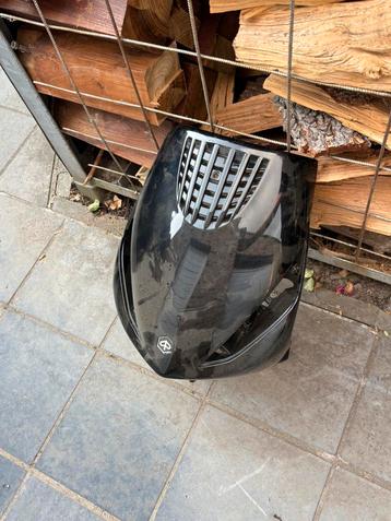 Zip 2000 onderdelen + vespa uitlaat beschikbaar voor biedingen
