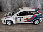 Ford Focus., Hobby en Vrije tijd, Modelauto's | 1:18, Ophalen of Verzenden, Burago