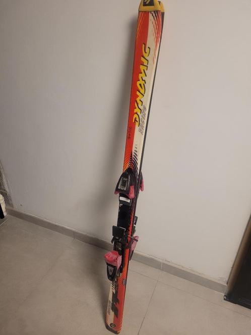 Skis Dynamic Enfant fixation Salomon, Sport en Fitness, Skiën en Langlaufen, Zo goed als nieuw, Ski's, Ski, Rossignol, 140 tot 160 cm