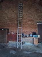 Grote aluminium ladder te koop., Doe-het-zelf en Bouw, Ladders en Trappen, Ophalen, Ladder