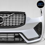 VOLVO XC60 II 2021-2025 LIFT VOORBUMPER KLEUR 707, Verzenden, Gebruikt, Volvo, Bumper
