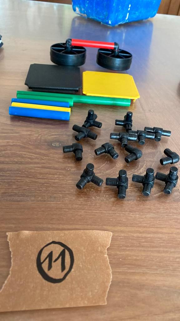 Mini quadro. Model bouwen in het klein op schaal van grote, Kinderen en Baby's, Speelgoed | Educatief en Creatief, Gebruikt, Bouwen