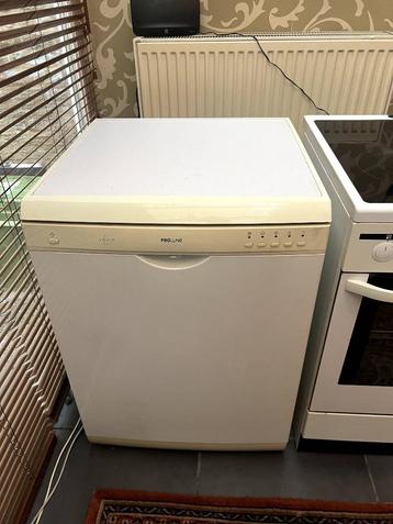 Vaatwasmachine beschikbaar voor biedingen