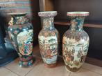 3 chinese vazen met stempel, Enlèvement