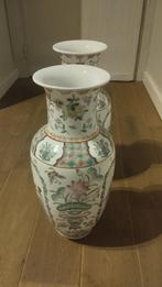 2 Chinese vazen, Antiek en Kunst, Ophalen