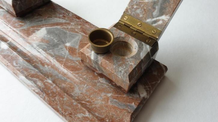 Antieke vintage inktpot van rood marmer - Art Deco, Antiek en Kunst, Curiosa en Brocante, Ophalen