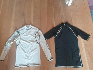 UV-werend zwem T-shirts (maat small) beschikbaar voor biedingen