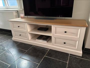 Tv meubel beschikbaar voor biedingen