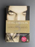 Stieg Larsson – Gerechtigheid, Ophalen