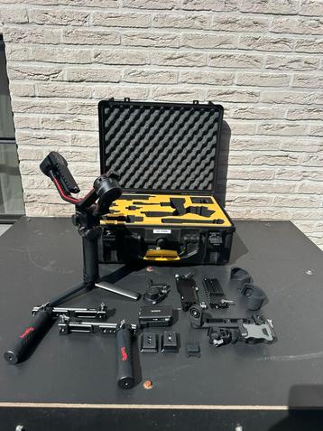 Te Koop: DJI Ronin RS2 Pro Combo - Met NIEUWE middenkern beschikbaar voor biedingen