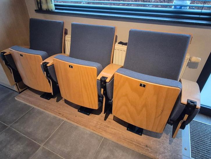Auditoriumstoelen, Huis en Inrichting, Stoelen, Gebruikt, Drie, Hout, Metaal, Blauw, Ophalen