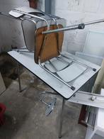 A donner une table et 4 chaises, Ophalen, Gebruikt, 100 tot 150 cm, 50 tot 100 cm
