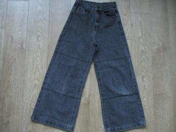Zwarte jeans, wide/loose fit, XS beschikbaar voor biedingen