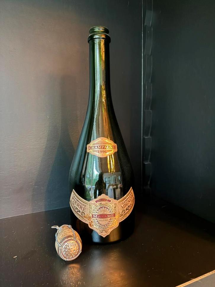 Originele champagnefles met muselet, Verzamelen, Wijnen, Zo goed als nieuw, Champagne, Ophalen