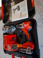 Milwaukee boormachine 18V met accu's,  compleet, Ophalen, Nieuw, Boormachine