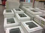 Uitbevoorrading van PVC-kozijnen en deuren grote voorraad, Ophalen, Nieuw