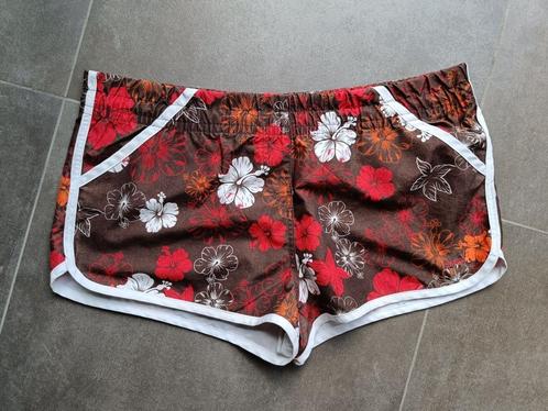 Zwemshort Esprit, maat 42, Kleding | Dames, Badmode en Zwemkleding, Gedragen, Zwembroek of Short, Bruin, Ophalen of Verzenden