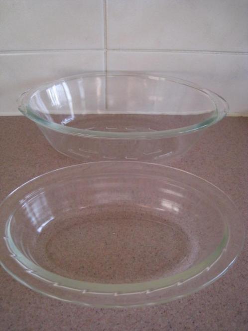 2x Pyrex ovenschaal, in glas, groot en klein, Huis en Inrichting, Keuken | Potten en Pannen, Glas, Ophalen of Verzenden