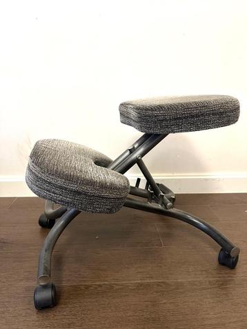Ergonomische kniestoel - bureaustoel beschikbaar voor biedingen