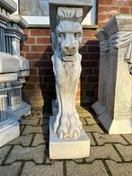 Unieke Zuil met Leeuw - 72 cm - Sokkel - Volledig Steen, Tuin en Terras, Tuinbeelden, Ophalen of Verzenden, Steen, Dierenbeeld