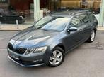 Skoda Octavia CARPLAY / TREKHAAK / SENSOREN / ZETELVERWARMIN, Auto's, Automaat, Stof, Gebruikt, 4 cilinders
