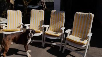 Tuinstoelen beschikbaar voor biedingen